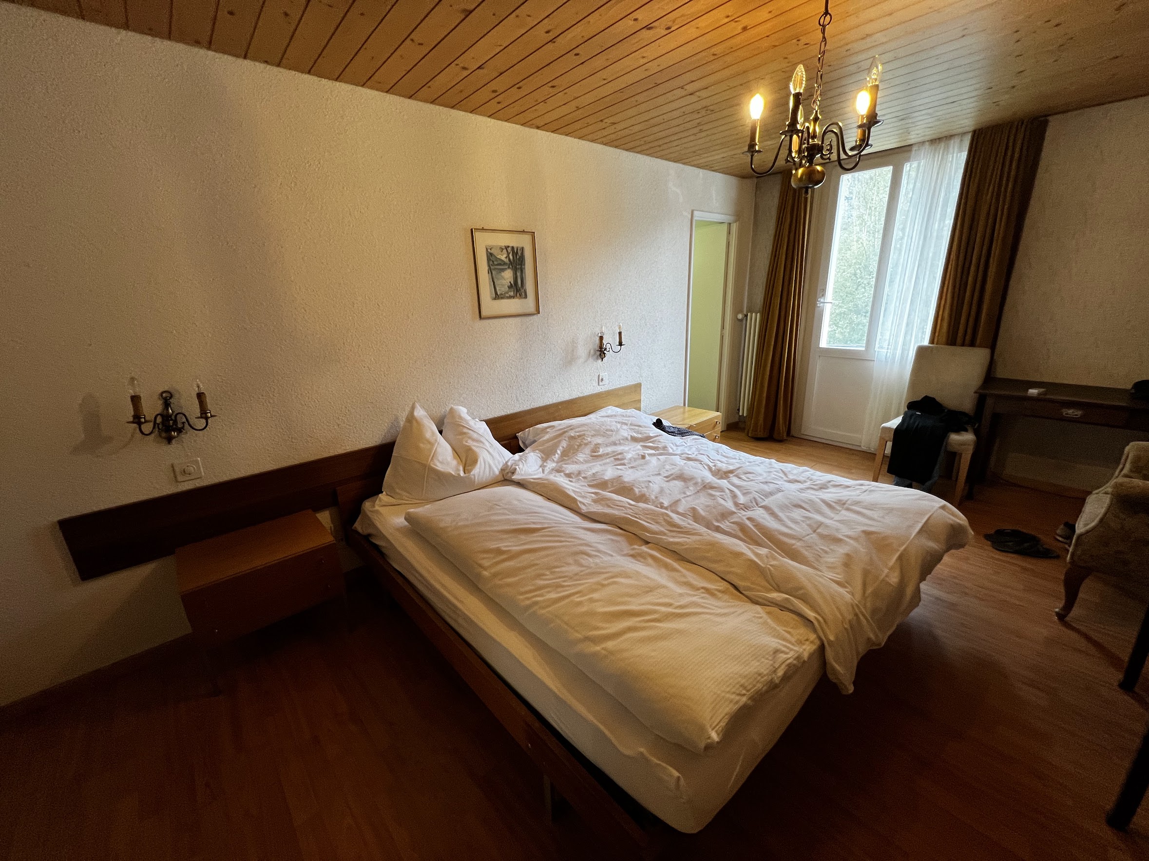 Hotelzimmer vor der Hotelrenovierung mit balneotec® im Hotel Bele Epoque Victoria